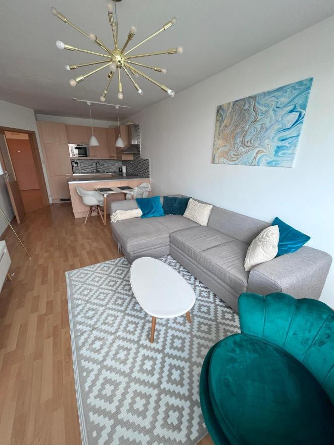 2 Room Apartment With Terrace, New Building, Jegeho Bratislava Exterior photo